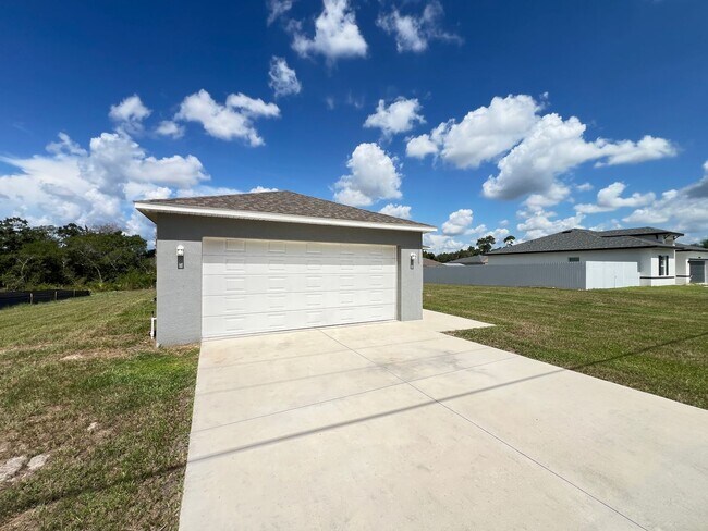 Foto del edificio - Beautiful and Lovely 3BD/2BA Home in Ocala!!l