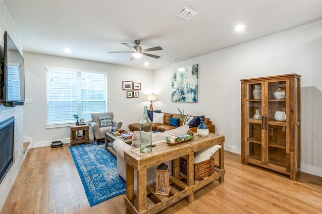 Building Photo - 1814 Granite Falls Ct