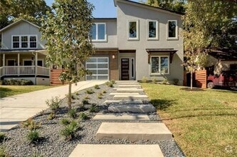 Building Photo - 1208 Kinney Ave