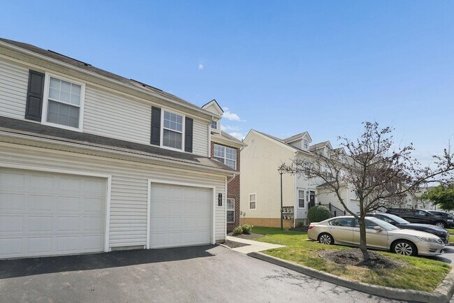 Foto del edificio - 7621 Lorimar Dr
