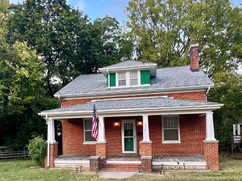 Foto principal - 511 Bowling St