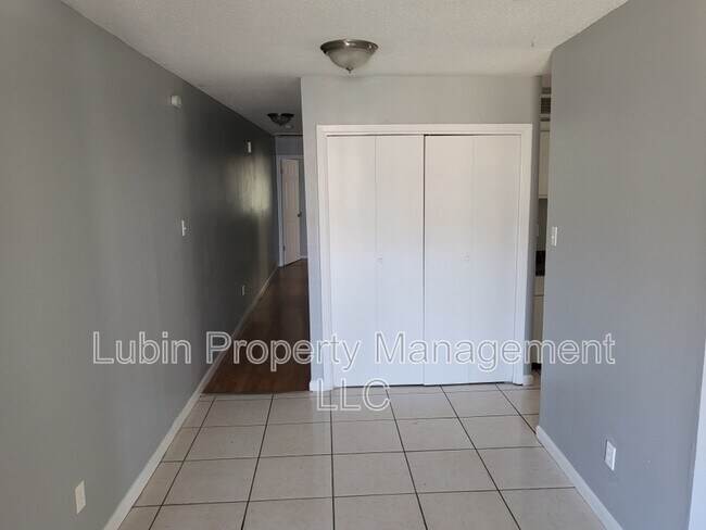 Foto del edificio - 4423 Sumners Wells Rd