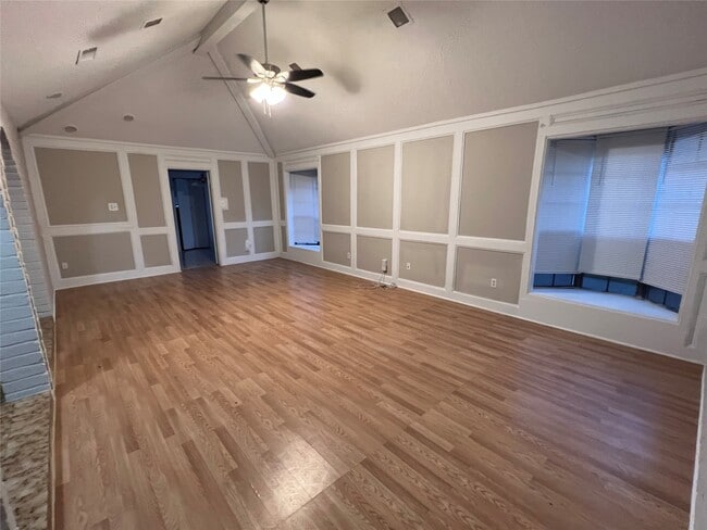 Building Photo - 15219 Paladora Dr