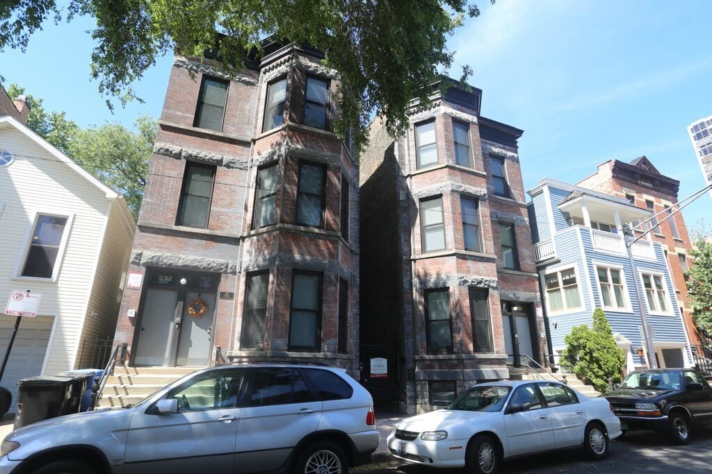 Primary Photo - 232 W Willow St