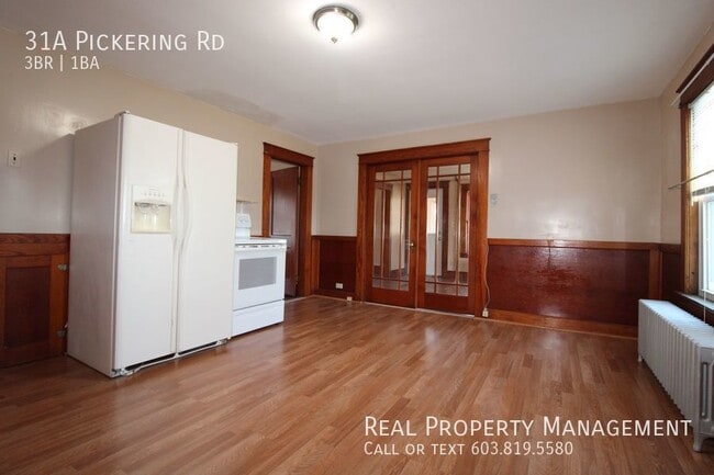 Building Photo - Spacious First Floor 3 Bedroom Duplex !