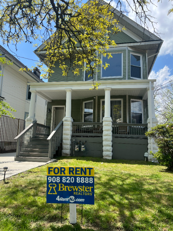 Foto principal - 142 Dehart Pl