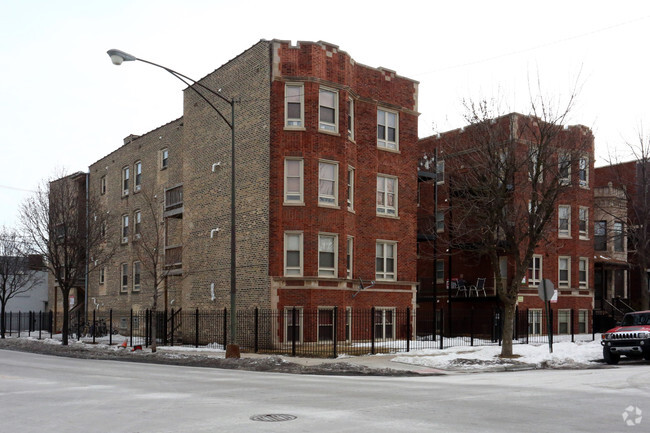 Building Photo - 5653-59 N. Magnolia Ave.