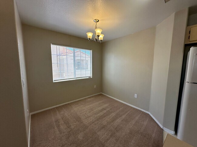 Foto del edificio - Las Vegas Condo available for rent.