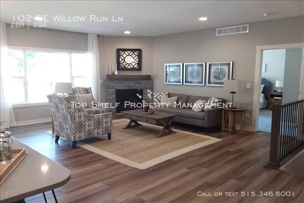 Foto del edificio - 2 bedroom, 2 bath Townhome