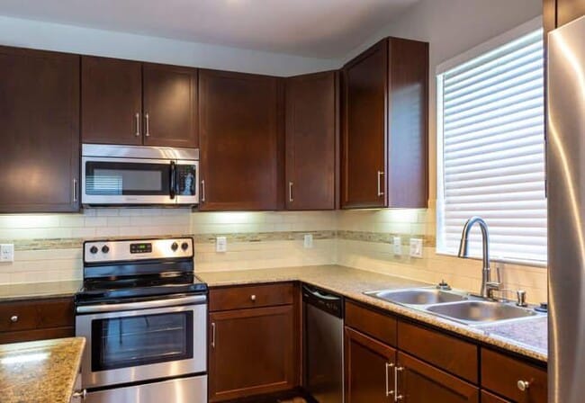 Building Photo - 3 bedroom in The Woodlands TX 77384