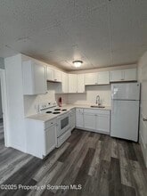 Building Photo - 100 N Van Buren Ave