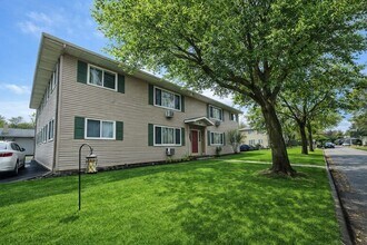 Building Photo - 909 Genrich St