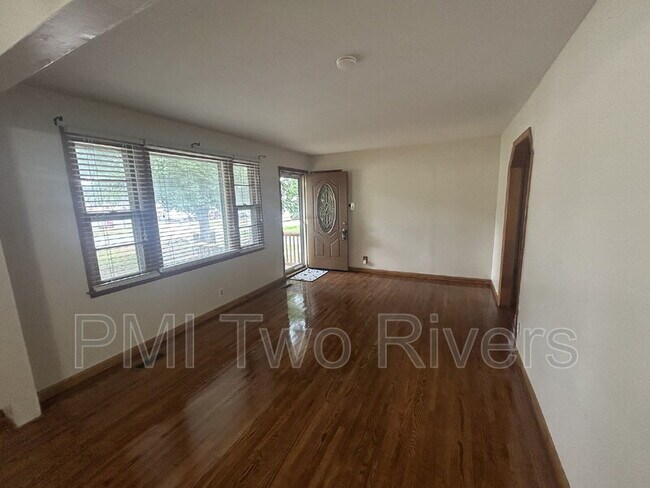 Foto del edificio - 328 Jacksonian Dr