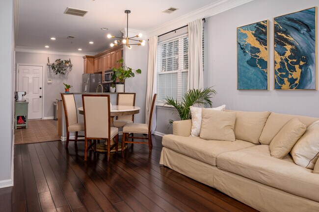 Foto del edificio - 12432 Liberty Bridge Rd