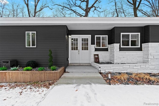 Building Photo - 2566 Harrington Rd