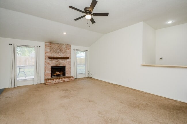 Building Photo - 8018 Sweetgum Trace Dr