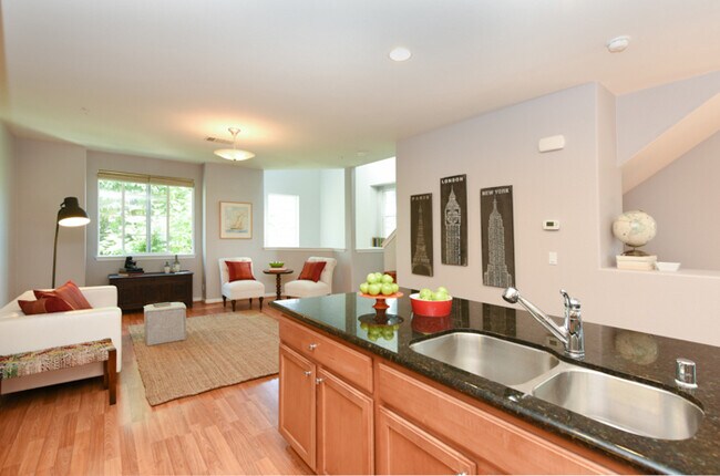 Foto del edificio - 2401 Maritime Way