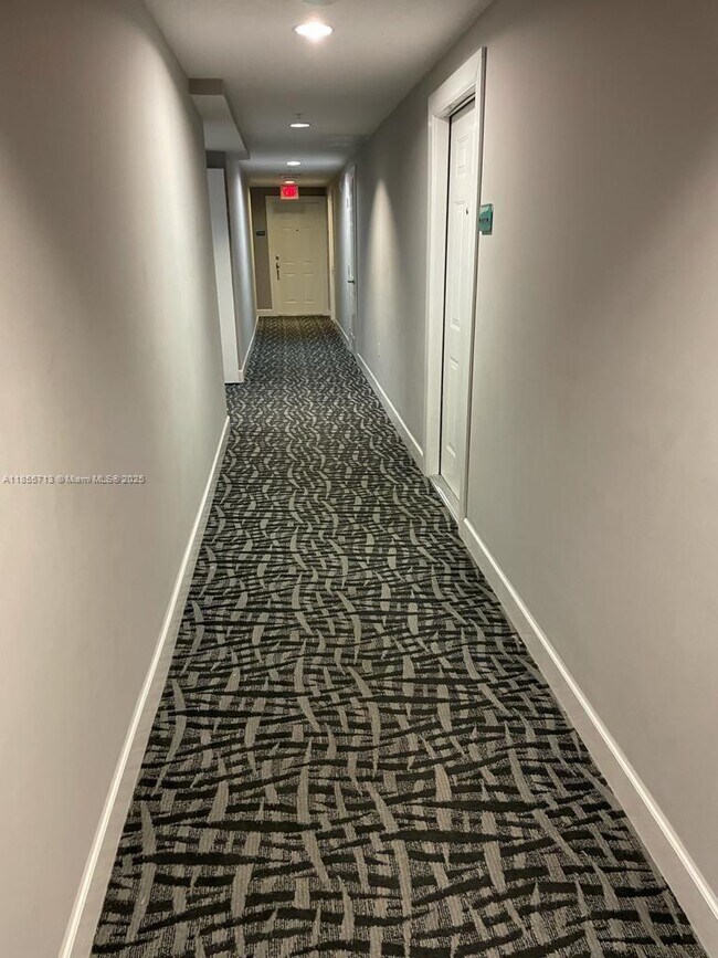 Foto del edificio - 170 SE 14th St