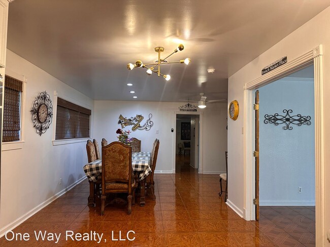 Building Photo - 4 br, 3 bath House - 2025 20th Street