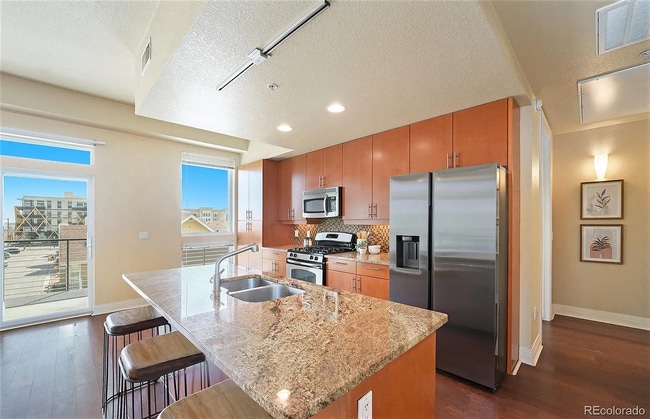 Building Photo - 2460 W 29th Ave