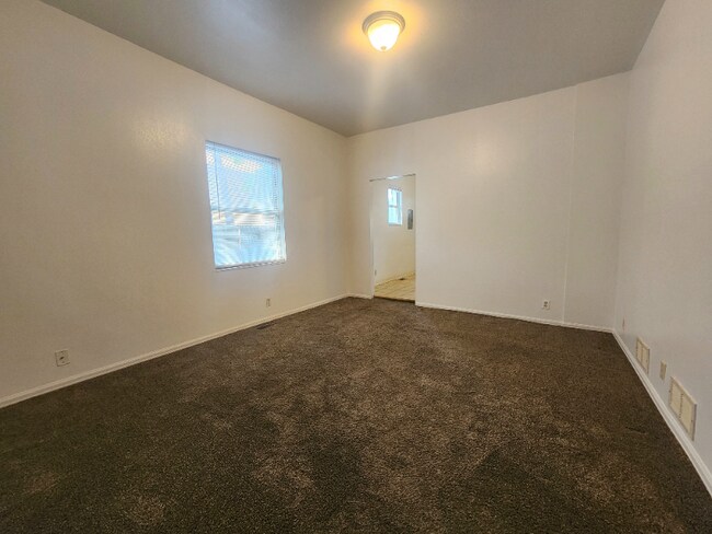 Foto del edificio - 1637 Cedar St