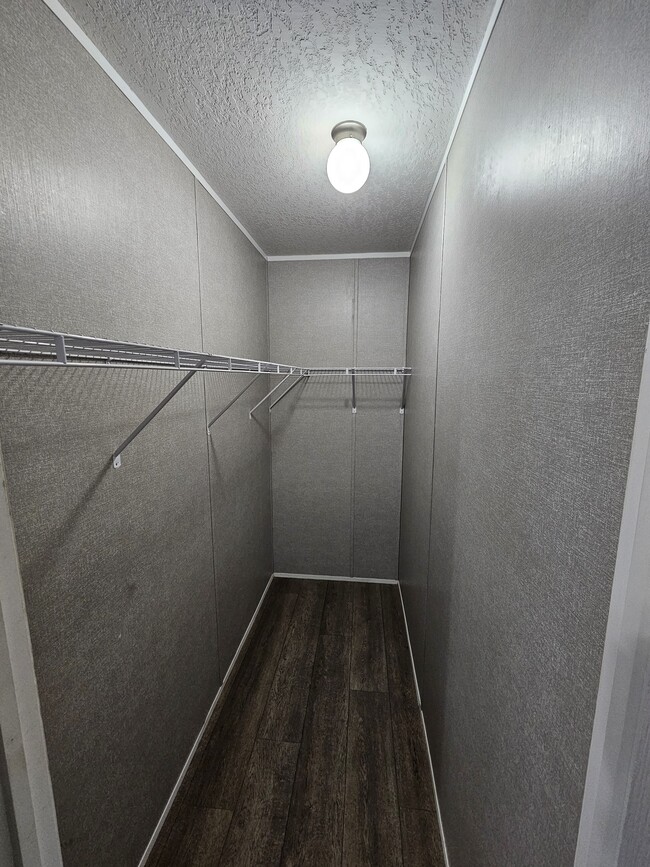 Building Photo - 2812 Edward Ave