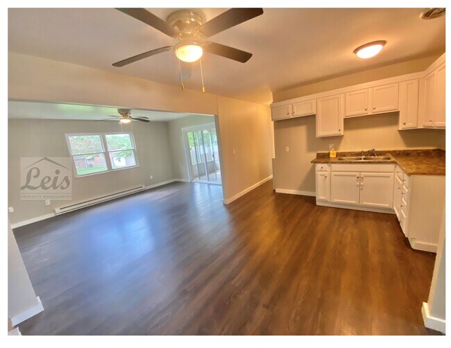 Foto del edificio - 1473 Skylark Dr