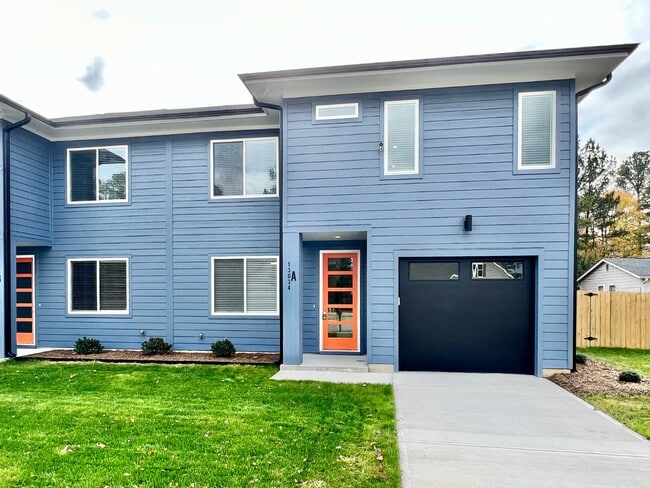 Building Photo - New Construction! Unit B Available!