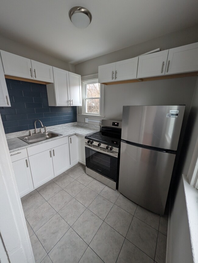 Building Photo - 4128 Colerain Ave