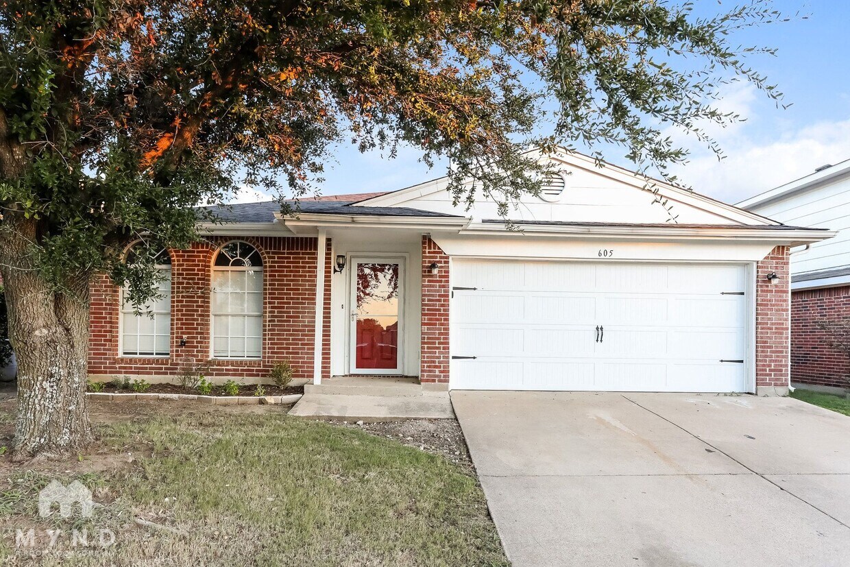 Foto principal - 605 Raven Dr