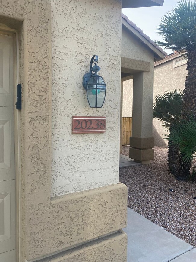 Foto del edificio - 3 bed / 3 bath w/Pool on Large Lot in Glen...