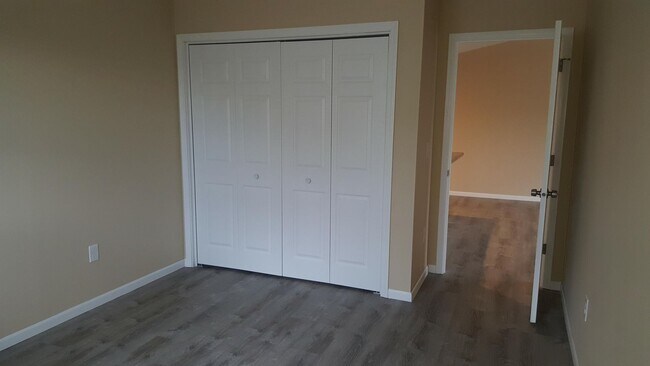 Foto del edificio - 3130/3132 Barrington Place