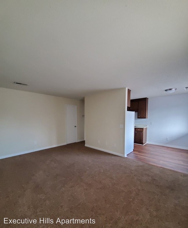 Building Photo - 4428-4428 Torrance Dr NW