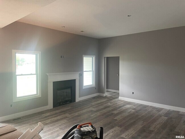 Building Photo - 4519 Castle Pines Dr