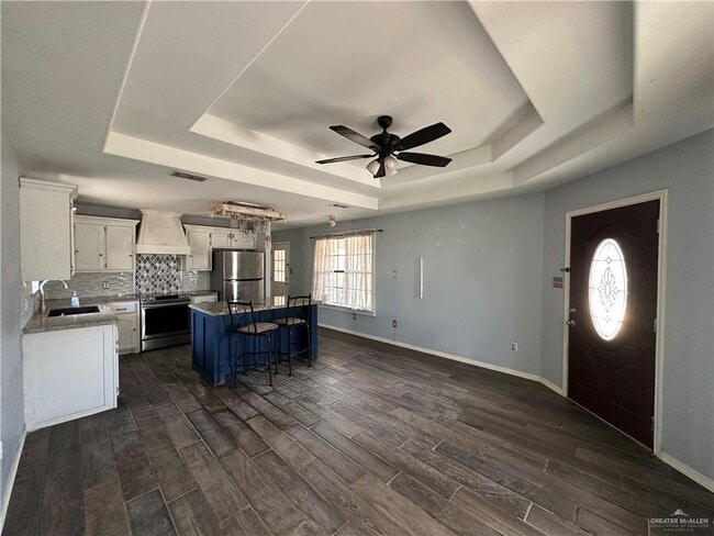 Building Photo - 17 Forego Ave