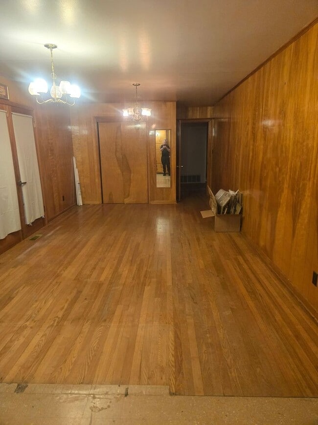 Building Photo - Stunning 5BR House in Jackson