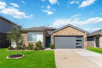 Building Photo - 7826 Cattleman Vly Dr