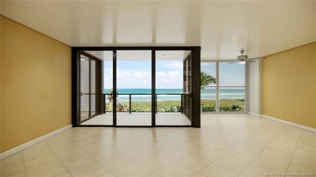 Foto del edificio - 10410 S Ocean Dr