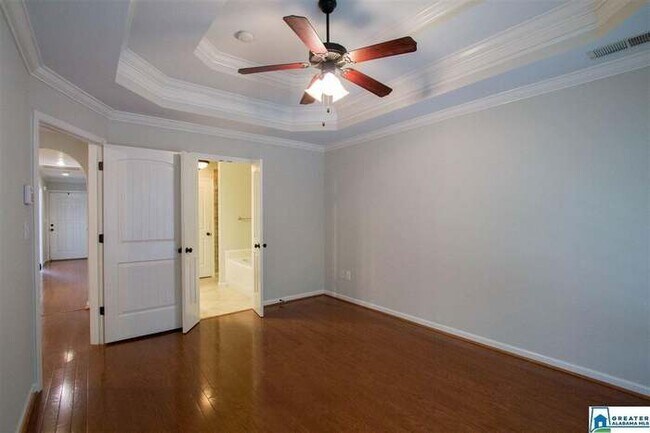 Building Photo - 2512 Ridgemont Dr