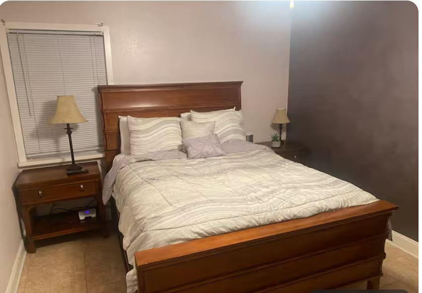 Bedroom - 852 Fairfield Ave