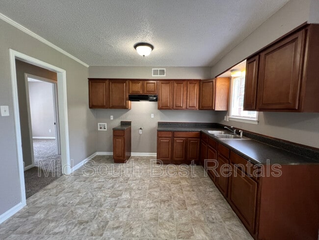 Building Photo - 3757 Crosswood Cove