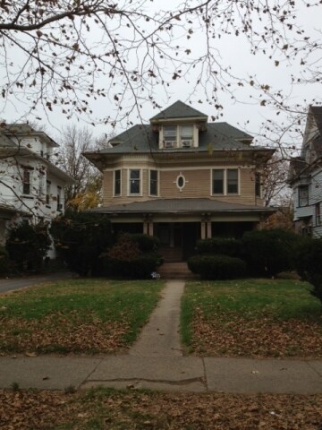 Primary Photo - 834 W State St