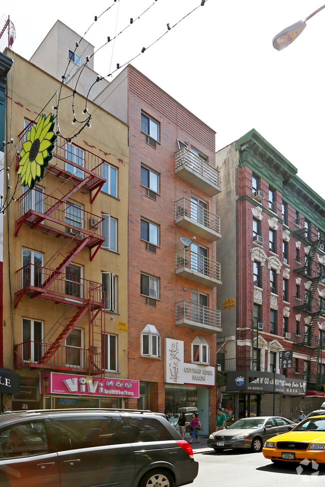 Building Photo - 181 Hester St