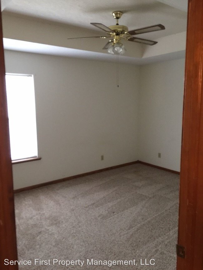 Foto del edificio - 3 br, 2 bath House - 5471 Bradley Ave