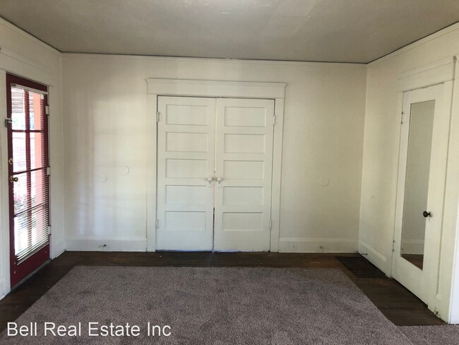 Building Photo - 3 br, 1.5 bath House - 1348 Oak Street