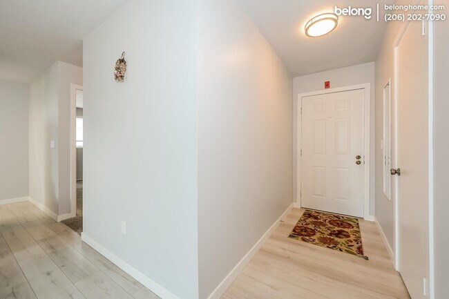 Foto del edificio - 9710 5th Ave NE
