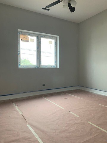 Building Photo - 740 N Avers Ave