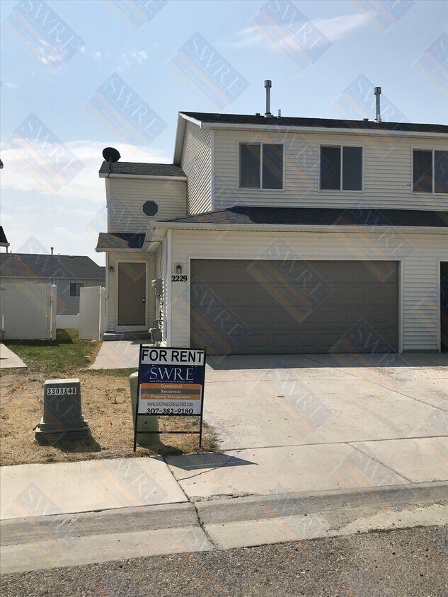 Foto principal - 2229 Westridge Dr