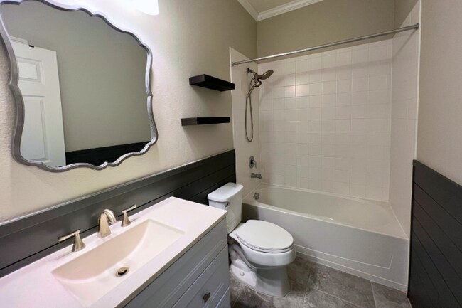 Foto del edificio - 17563 Buckingham Garden Dr