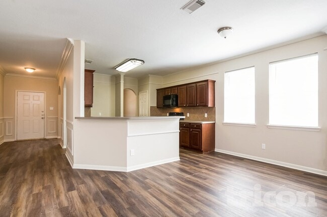 Building Photo - 32331 Hunter Park Ct